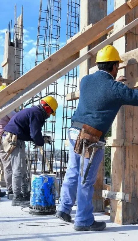 La construcción es la actividad que más repuntó en mayo. (web)
