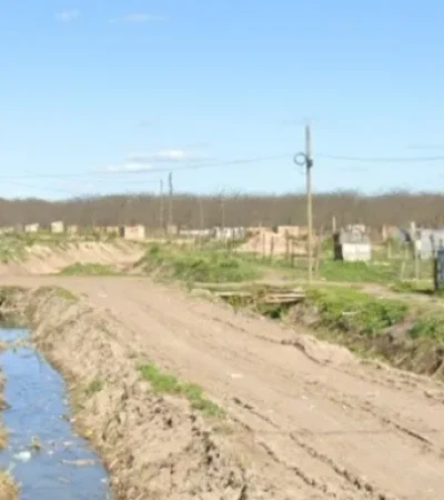 Vecindario donde fue encontrada la joven asesinada en el interior de la provincia de Buenos Aires.