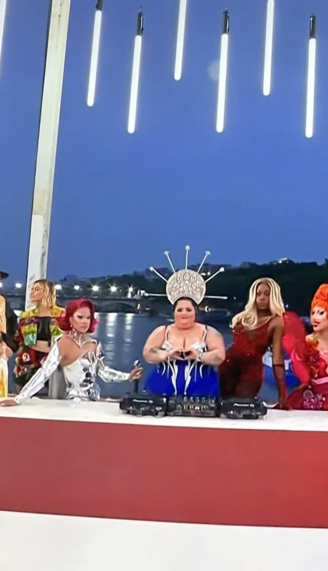 El polémico cierre de la ceremonia de inauguración de los juegos