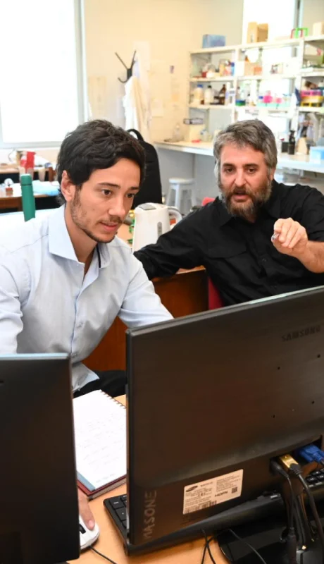 El estudio fue dirigido por el investigador Diego Masone (derecha).