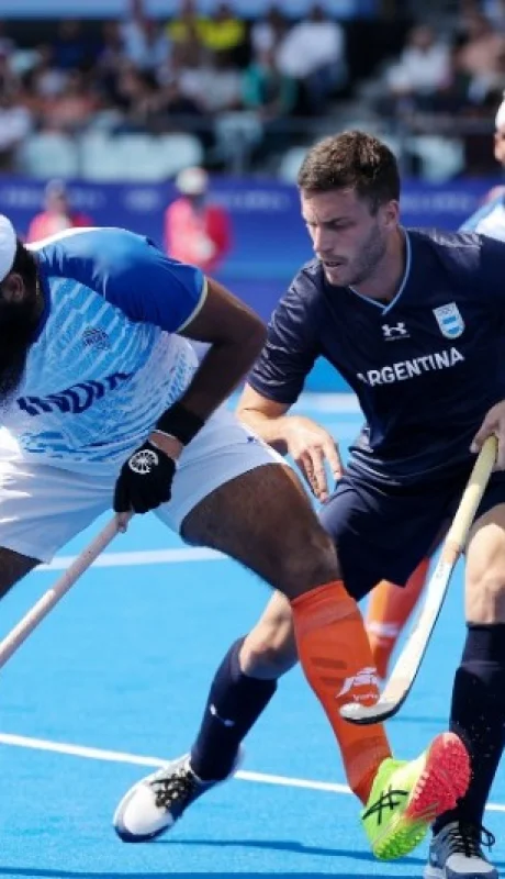 Los Leones empataron con India.