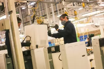 "Nuestros electrodomésticos cuestan un 35% más caro que en China"