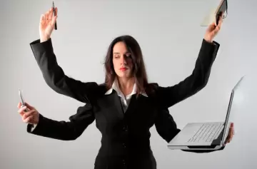 Obsesión por la productividad: aseguran que estamos "matando" al tiempo libre