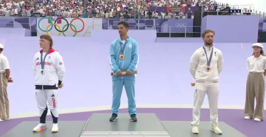 José Torres es medalla de oro para Argentina.