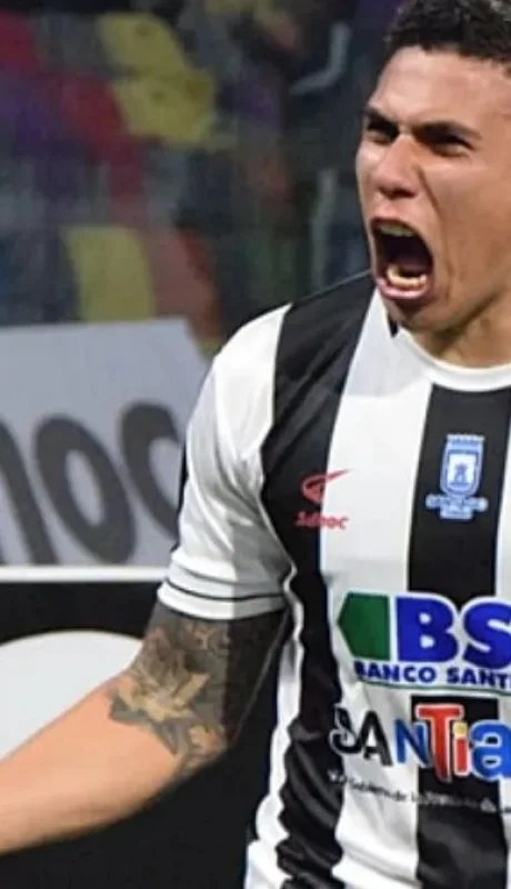 Torres intentará darle un salto calidad al Tomba.