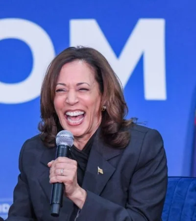 Kamala Harris confirmada para enfrentar a Trump