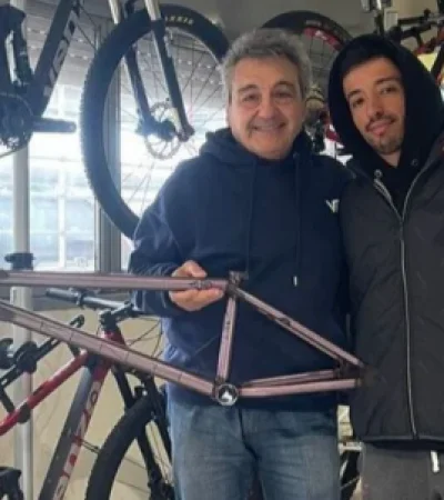 Carlos Karabitian con El Maligno Torres.