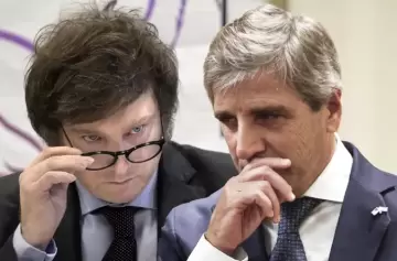 Argentina logró su primer superávit fiscal en 14 años