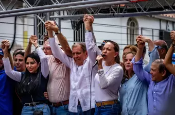 Estados Unidos desafía a Maduro y reconoce a González Urrutia como presidente