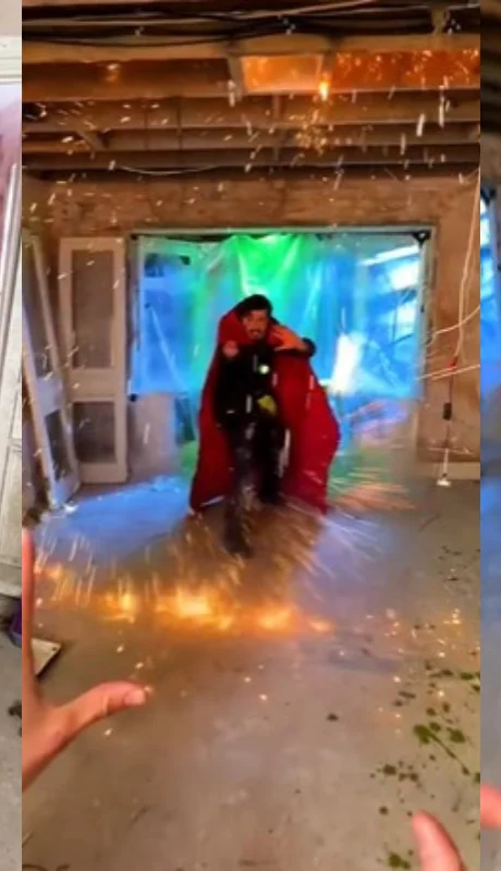 Convirtió a sus amigos en superhéroes.