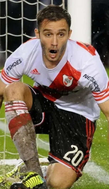 Germán Pezzella vuelve a River de la mano de Gallardo