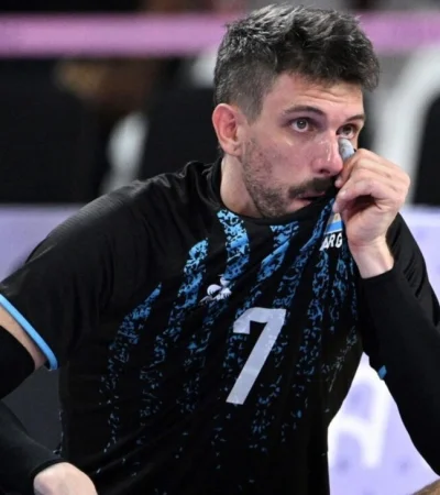 Conte, entre lágrimas, decidió dejar la Selección.