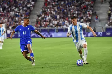 En un partido caliente, Francia se tomó revancha de la Argentina