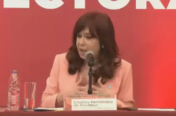 En medio del delicado contexto regional, CFK reapareció con un reclamo a Maduro