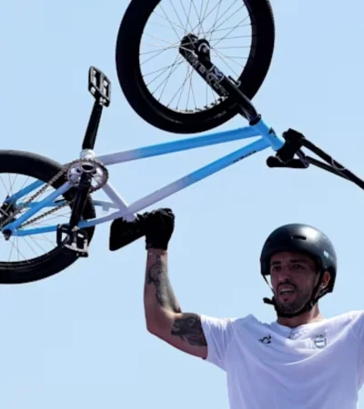 El 'Maligno' Torres, campeón olímpico, tras rozar la perfección en París 2024.