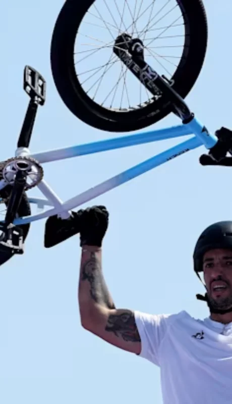 El 'Maligno' Torres, campeón olímpico, tras rozar la perfección en París 2024.