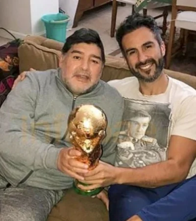 Diego Maradona y el médico Leopoldo Luque.