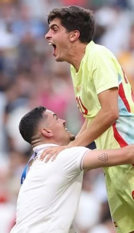 Los españoles celebraron ante los marroquíes