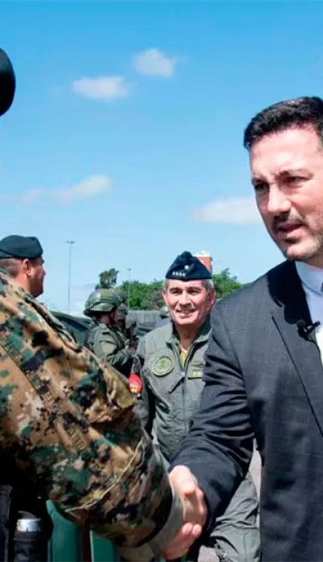 Luis Petri, ministro de Defensa.