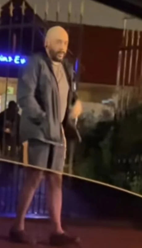 Padre busca a su hija en su primera noche bonaerense.