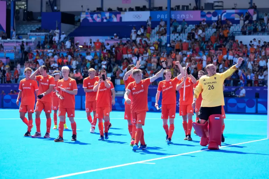 Países Bajos golearon a España