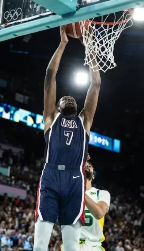 Kevin Durant es indefendible para cualquier defensa.