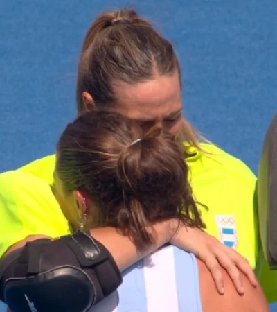 Las Leonas jugarán por la medalla de bronce