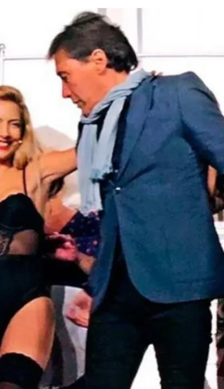 Fabiola Yañez compartió escenario con Fabián Gianola en una obra de teatro.