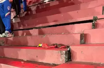 Qué sucedió en una de las tribunas de Independiente