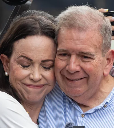 Edmundo González Urrutia y su socia política Corina Machado