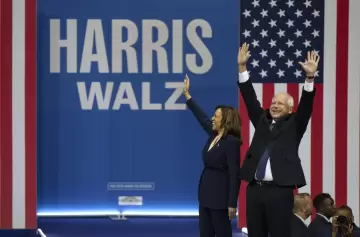 Kamala Harris y Tim Walz agitan seguidores al ritmo de Beyoncé
