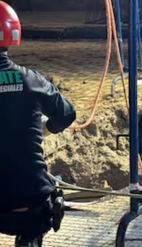 La policía bonaerense descubrió un túnel para robar un banco.