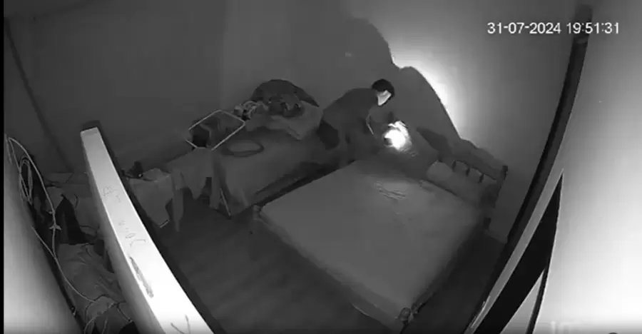 Entre los faltantes hay dinero, joyas, y hasta un salamín