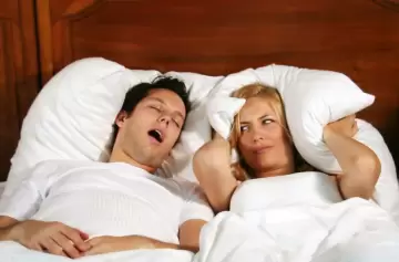 La alarmante conexión entre los ronquidos y enfermedades cardiovasculares