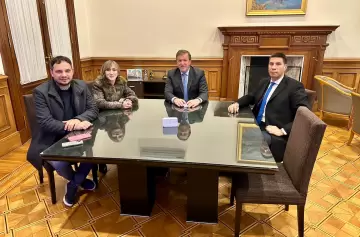 La foto que refleja el vacío que los liberales mendocinos le hicieron a Lourdes Arrieta