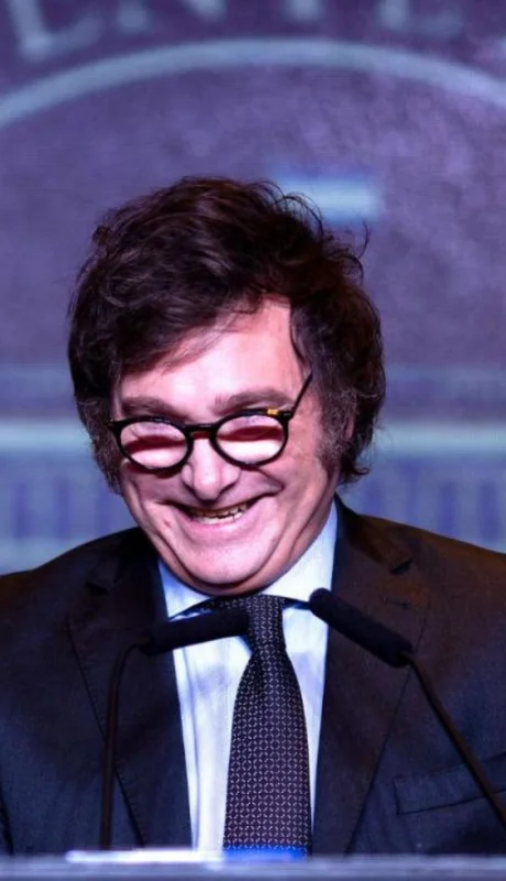 Javier Milei 'acusó' a periodistas de encubrir a Alberto Fernández