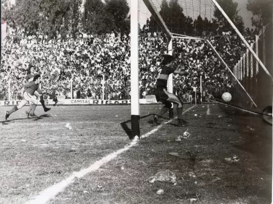 El gol del Documento Ibáñez /El Gráfico