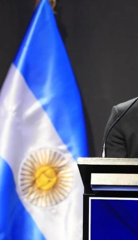 El presidente Javier Milei brinda su discurso en Chile