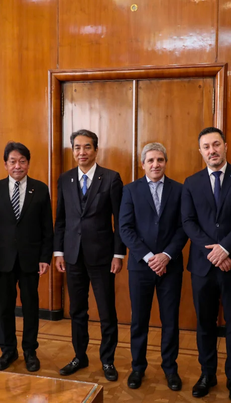 Reunion con representantes japoneses.