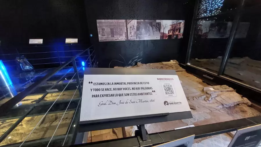 Interior de la Casa de San Martín (Corrientes 343, Ciudad)