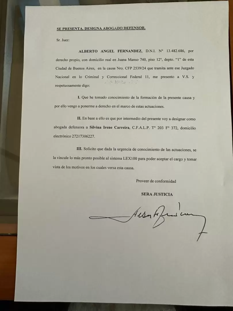 La carta enviada por Alberto Fernández, donde nombra a Silvina Carreira como su nueva abogada