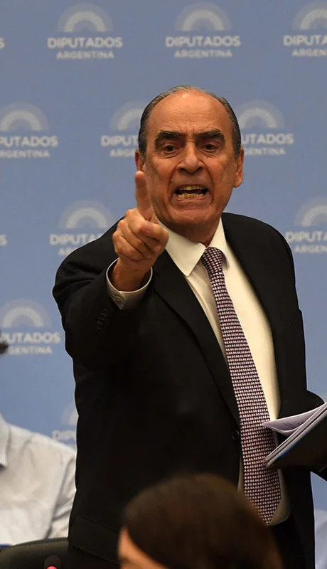 El jefe de Gabinete, Guillermo Francos, molesto por la actitud de los libertarios. (Web)