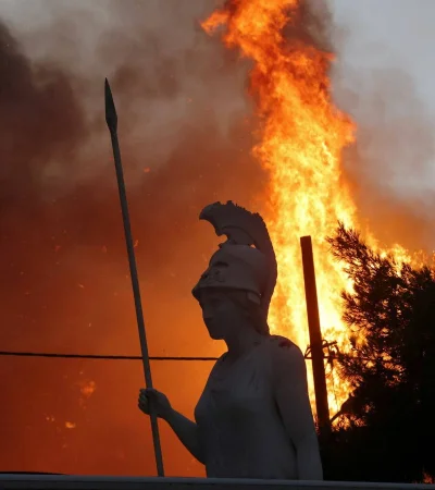 La ciudad cuna de la civilización occidental, está bajo una serie amenaza.