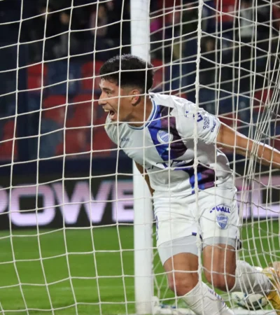 Salomón volvió a anotar.