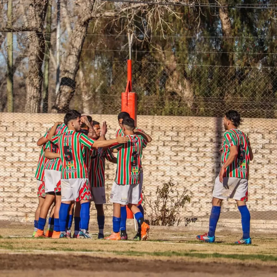 El Italiano le ganó a Rivadavia en el Este /Emanuel Maza