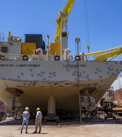El buque Adonso de Alburquerque