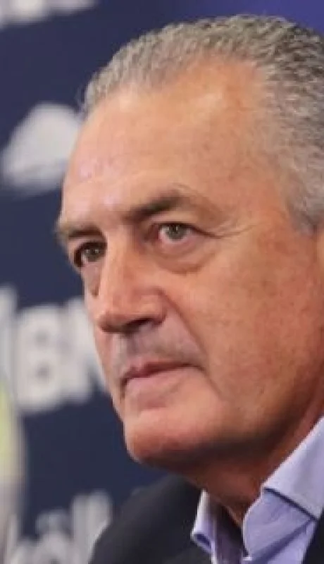 El argentino Gustavo Alfaro