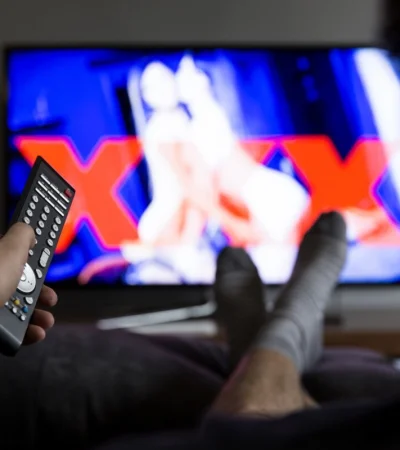 El porno y sus impactos: más allá de la pantalla