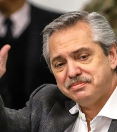 Fernández, alejado del peronismo./