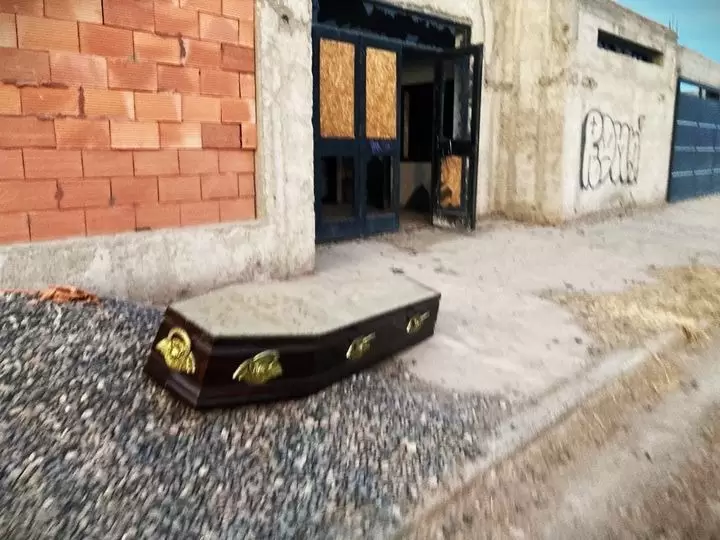 Vandalizaron una funeraria en Río Negro